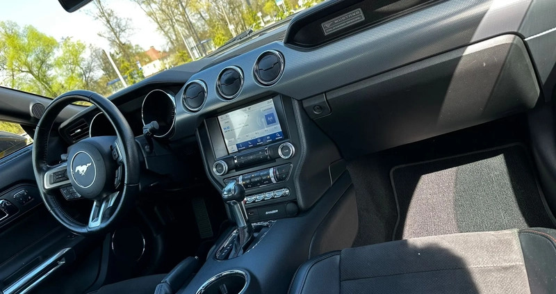 Ford Mustang cena 130000 przebieg: 162100, rok produkcji 2016 z Płock małe 326